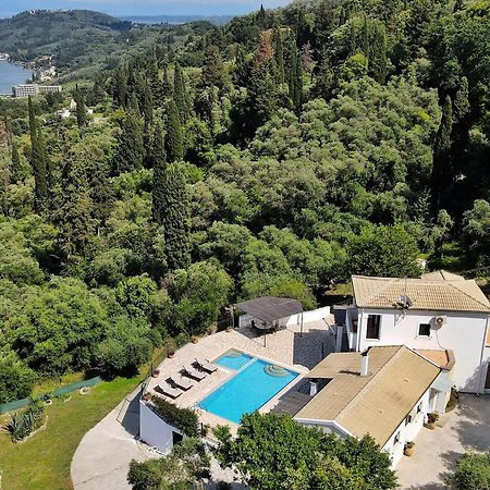 Villa Boukari Chlomos Eksteriør billede
