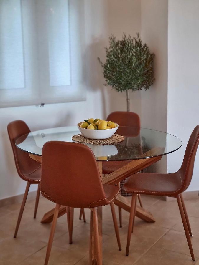 Villa Boukari Chlomos Eksteriør billede
